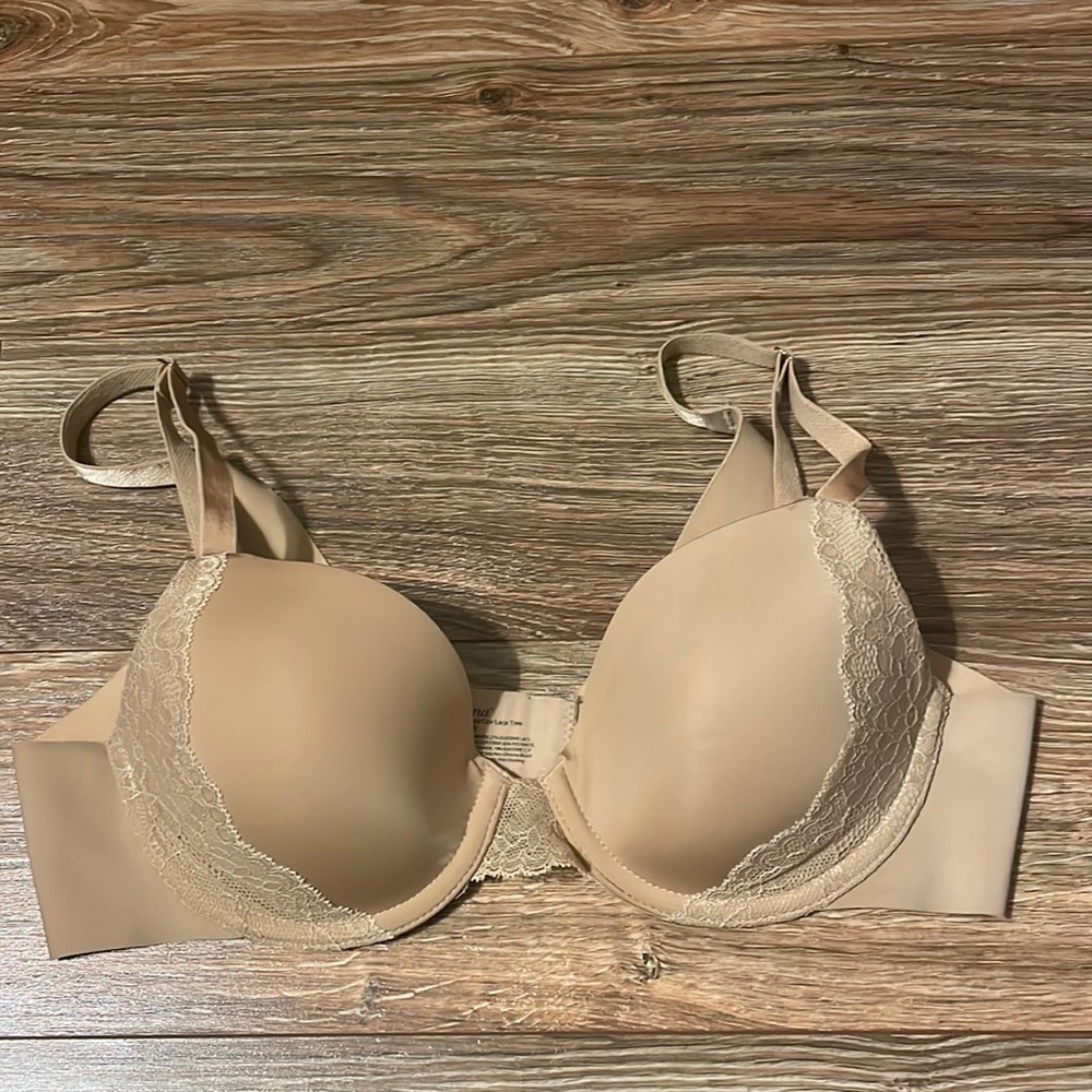 Soma 32A vanishing 360 perfect coverage lace nude bra